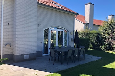 Luxe Villa 8