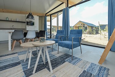 Sea House Family