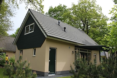 Esdorp Bungalow met Bedstee 4+2