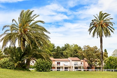 SOWELL Résidences Les Perles de Saint-Tropez - Photo du parc - 2