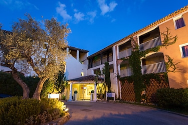 SOWELL Hotels Saint Tropez - Photo du parc - 2