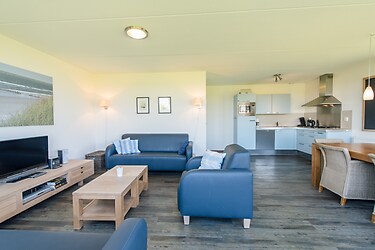 Beachvilla West End 6