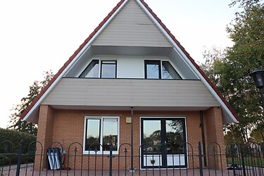 A Bungalow 2