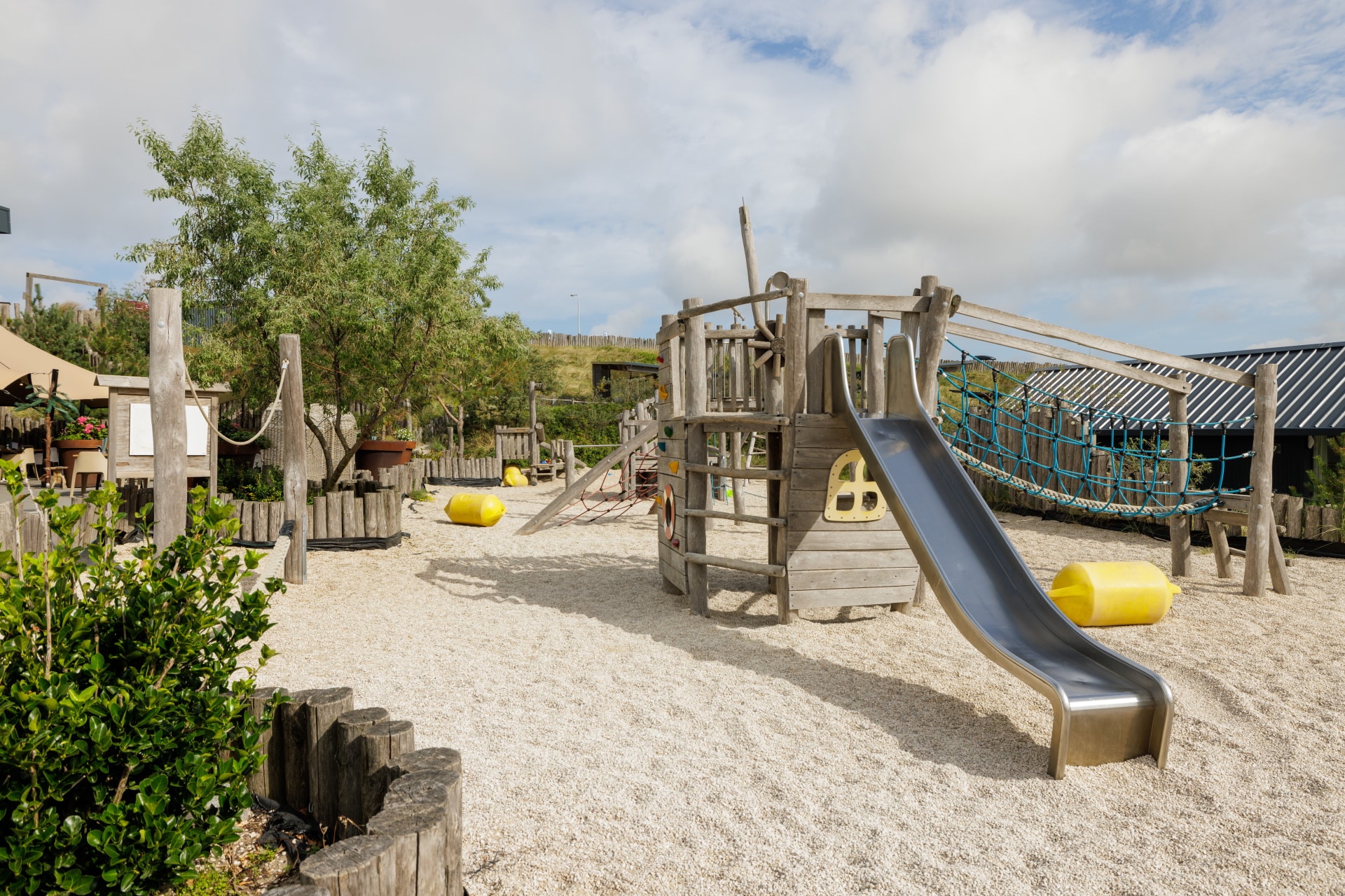 Roompot Bloemendaal Aan Zee, Vakantiepark In Overveen - Foto's ...