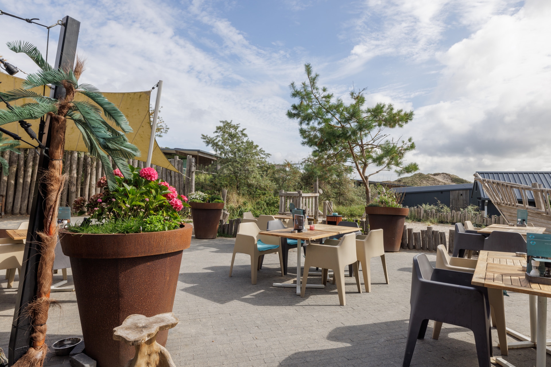 Roompot Bloemendaal Aan Zee, Vakantiepark In Overveen - Foto's ...