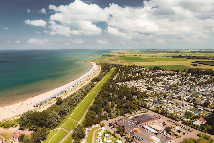 Vakantieparken in Zeeland aan zee | Roompot