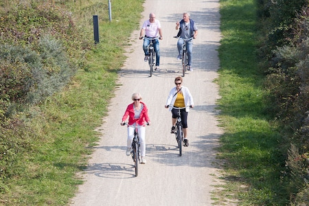 Fietsen aan zee